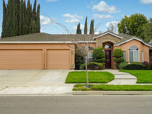 2nd image of 846 Miraggio Drive
