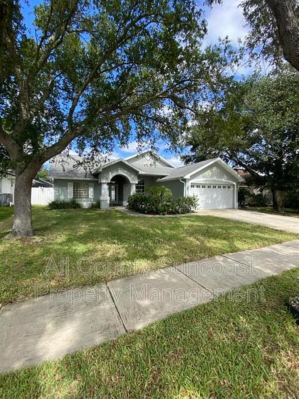 3 bed, 2.0 bath, $2,495 — Photo 2