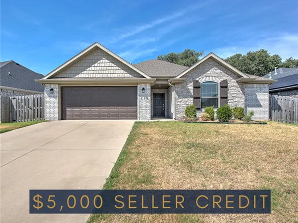 818 Copper St, Lowell, AR 72745