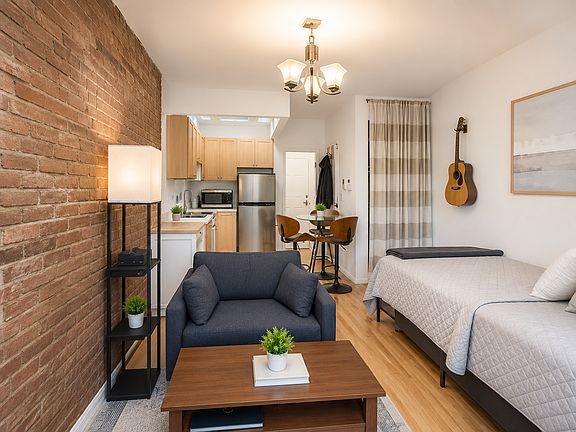 5th image of 517 E 5th St APT 500