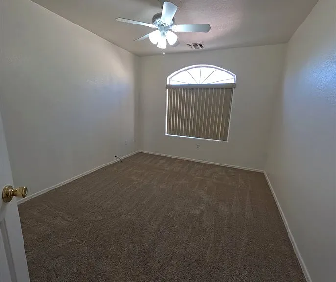 2112 E Desert Lakes Dr — Photo 18