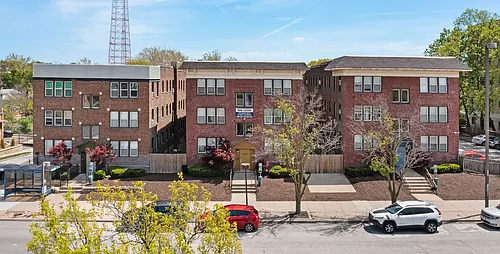 3205 Broadway Photo 1