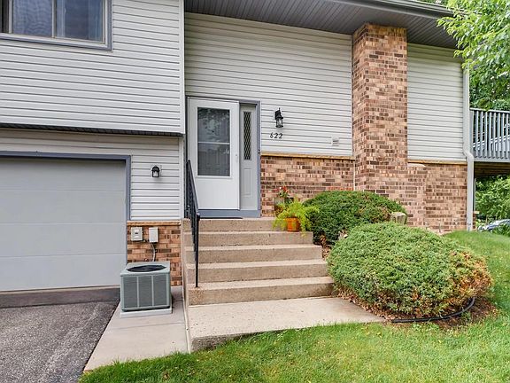 2nd image of 622 Portland Mews