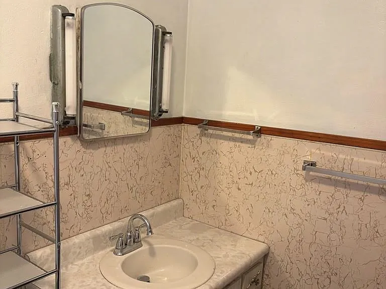 926 Bloom St — Photo 15