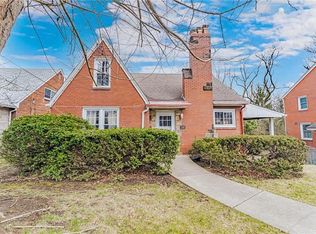 34 Warriors Rd, Pittsburgh, PA 15205