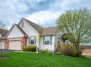1228 E Oakwood Dr, Fox Lake, IL 60020