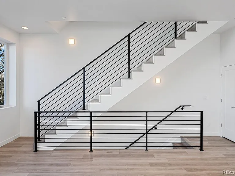 1624 Irving St #1 — Photo 11