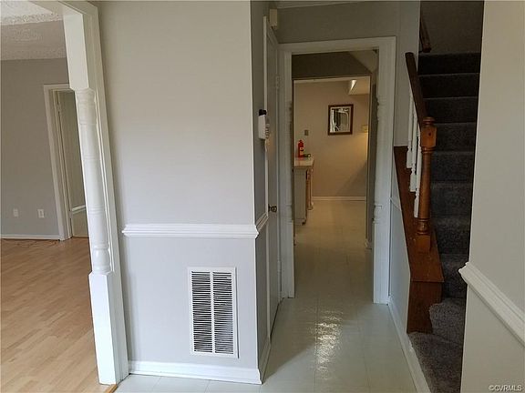 3rd image of 1535 Americana Dr