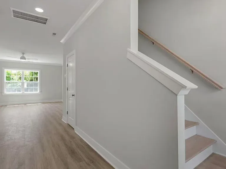 210 Triton Ln — Photo 10