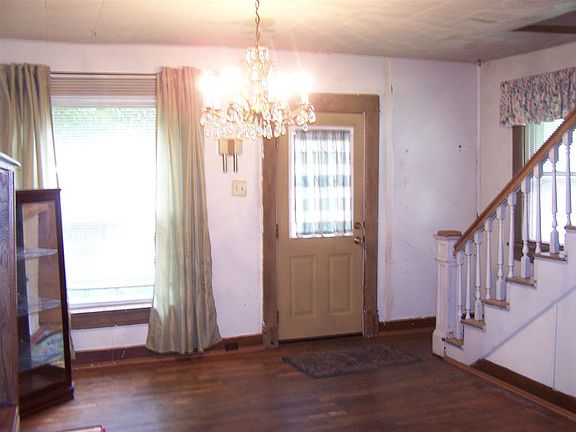 2nd image of 120 SW 5th St