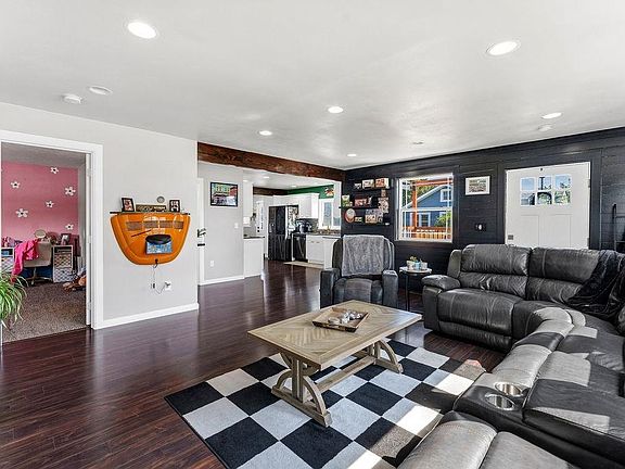 4th image of 8809 E Cataldo Ave