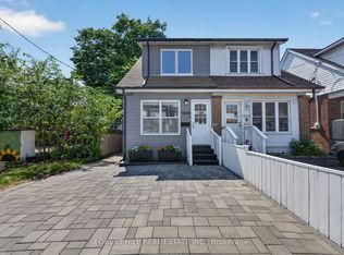 1040 Woodbine Ave, Toronto, ON M4C 4C4