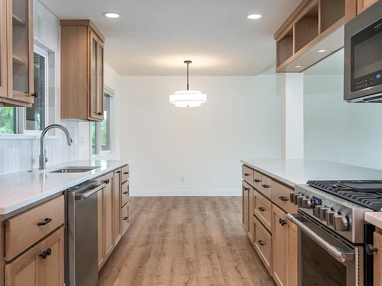 2418 Saddle Ct — Photo 7