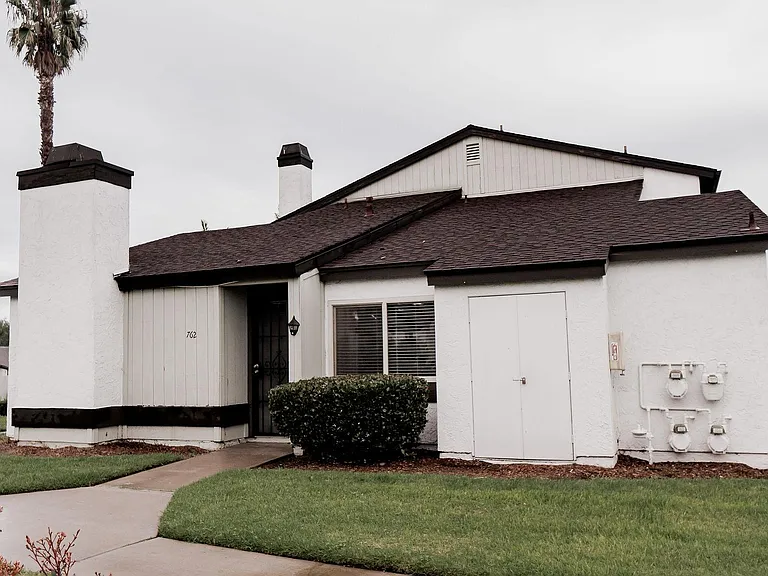 762 Picador Blvd — Photo 2