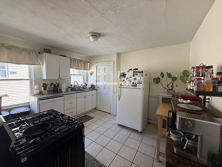 175 Boston Ave #2 — Photo 24