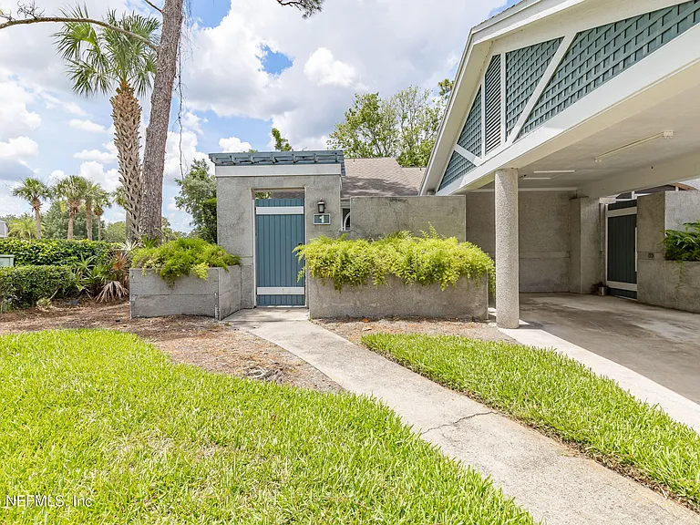 8118 Baymeadows Cir #1 — Photo 36