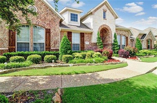2nd image of 3013 Wimberley Ln