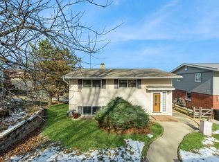 21612 121st St, Bristol, WI 53104