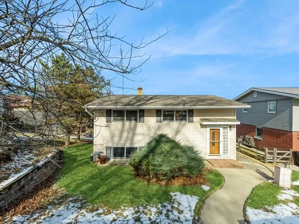21612 121st STREET, Bristol, WI 53104