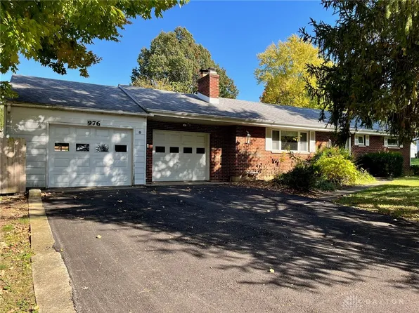 976 Whitestone Rd, Xenia, OH 45385