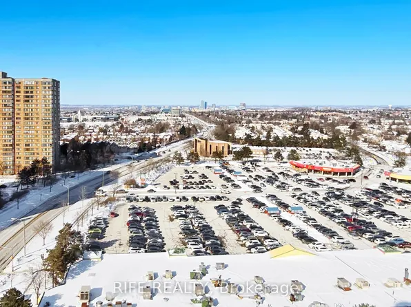 275 Bamburgh Cir #1708, Toronto, ON M1W 3X4