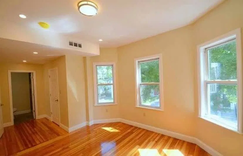 2 bed, 1400 sqft, $3,400 — Photo 2