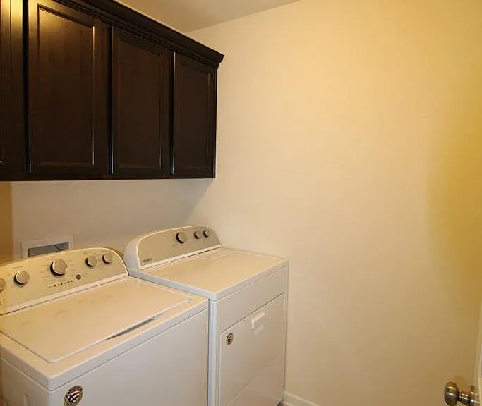 870 Cormier Dr — Photo 16