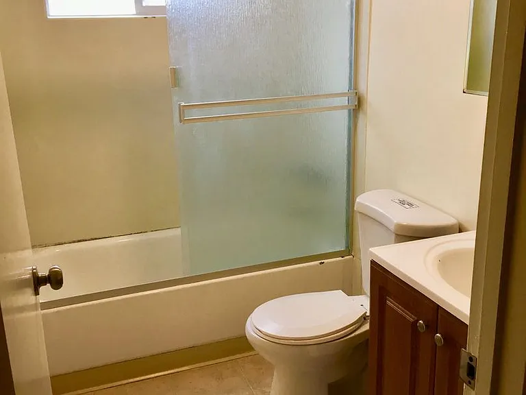 1812 Francisco Street — Photo 9