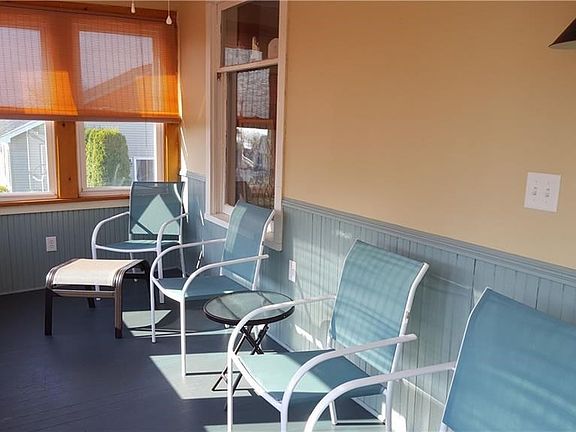 Screened-In Front Porch