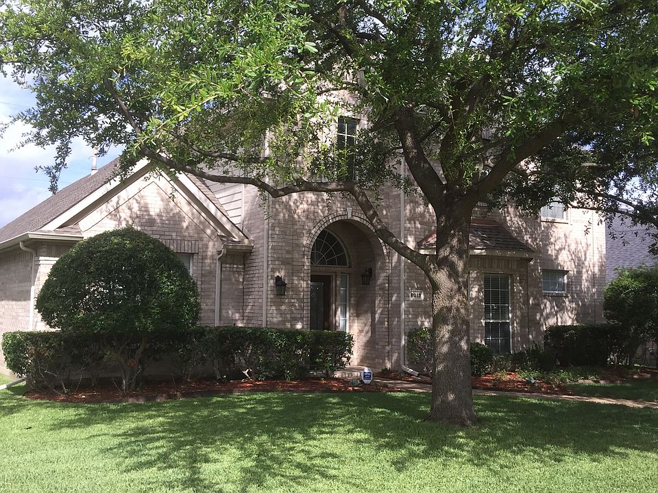 2nd image of 8013 Elliot Dr