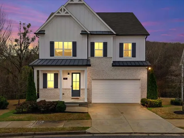899 Samples Ln NW, Atlanta, GA 30318