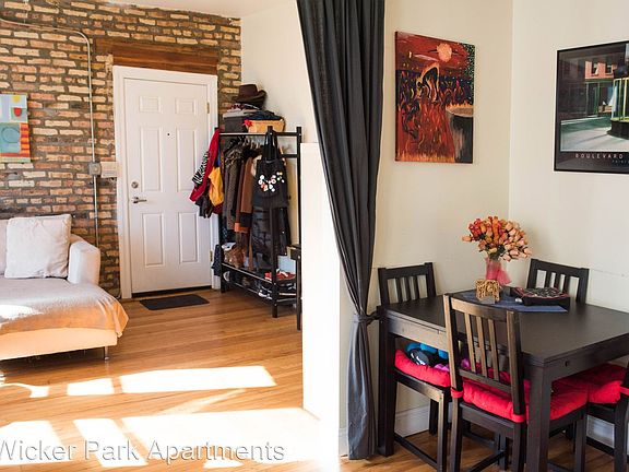 3rd image of 1018 N Campbell Ave #1