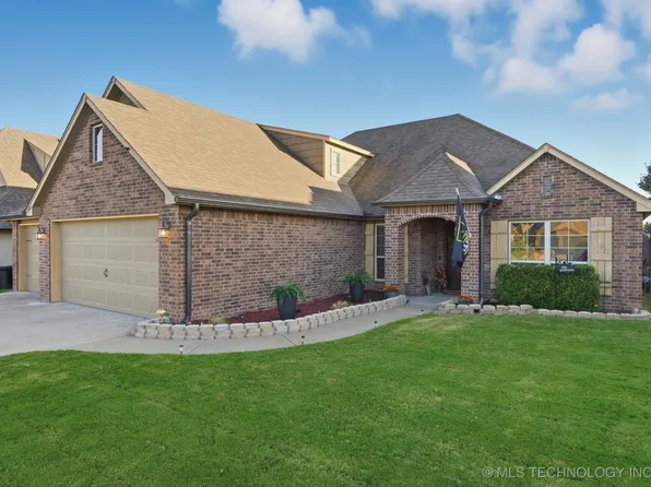 7404 E 83rd St N, Owasso, OK 74055