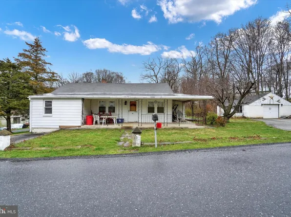 35 Creek Rd, Manchester, PA 17345