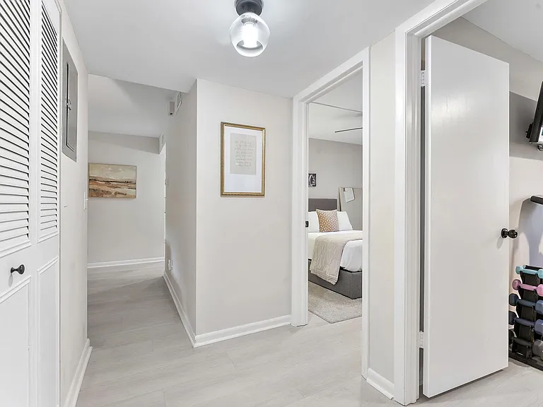 11230 Green Lake Dr #204 — Photo 20