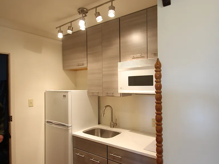 3515 Dumaine St #2 — Photo 12