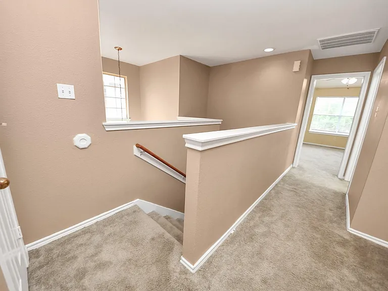 6019 Pennworth Ln — Photo 5