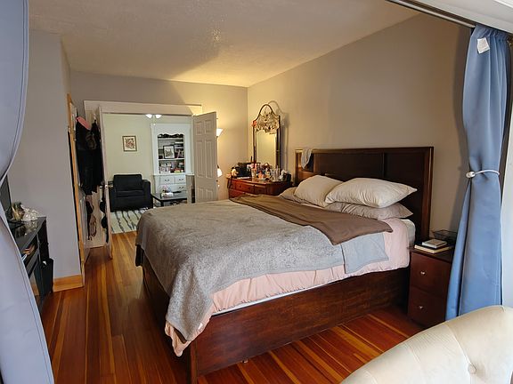 5th image of 82 Grant Ave Floor 3