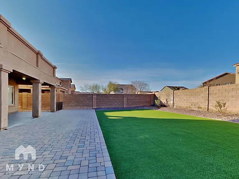 6418 S 49th Dr — Photo 30