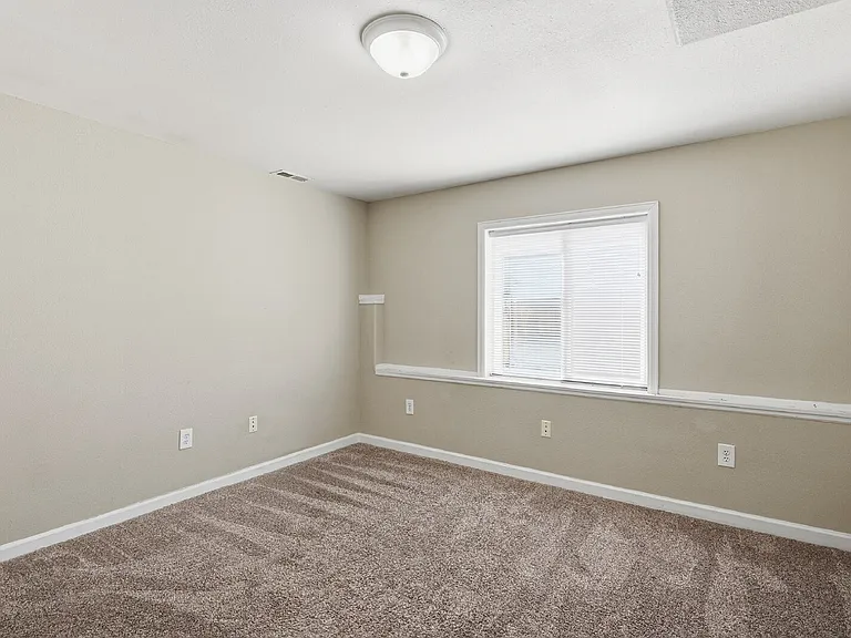 7338 Allens Park Dr — Photo 39