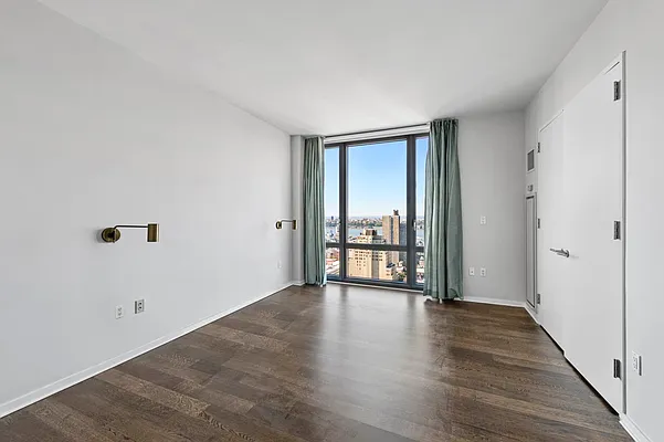 Rented by Manhattan Spaces | media 13