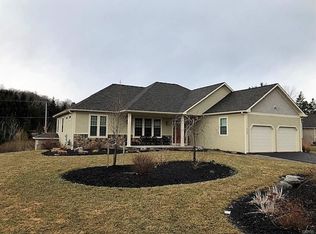 6177 Waterloo Rd, Jamesville, NY 13078