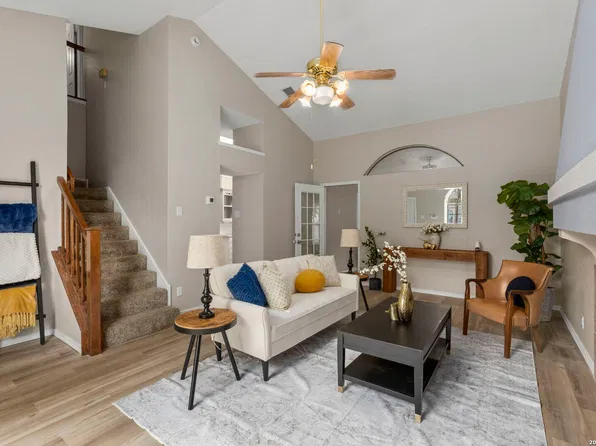 6146 VALLEY CLF, San Antonio, TX 78250