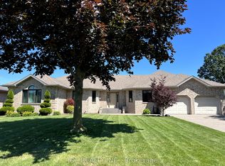 12356 Charlene Ln, Tecumseh, ON N9K1B1