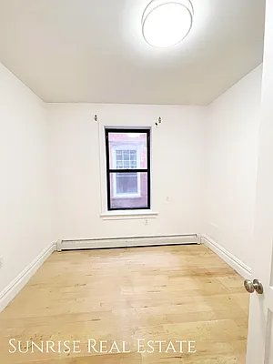 Rented by Sunrise Real Estate | media 36