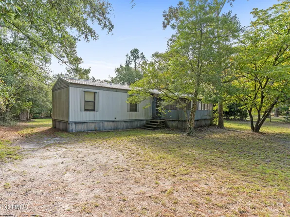 2040 Raymond Street SW, Supply, NC 28462