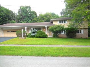 44 Glenridge Ln, Rochester, NY 14609