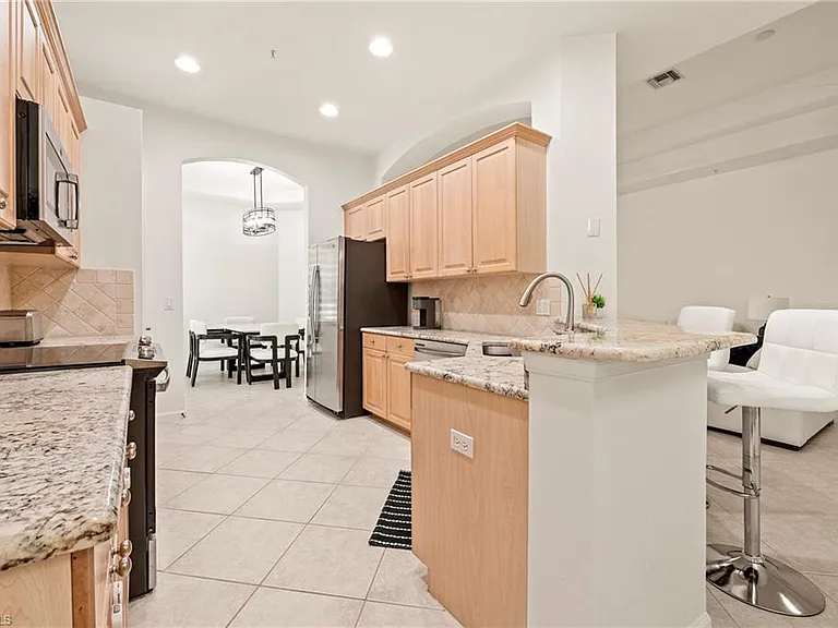 10040 Valiant Ct #202 — Photo 9