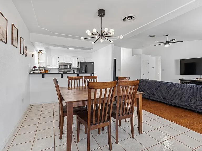 604 Venus Ave — Photo 10