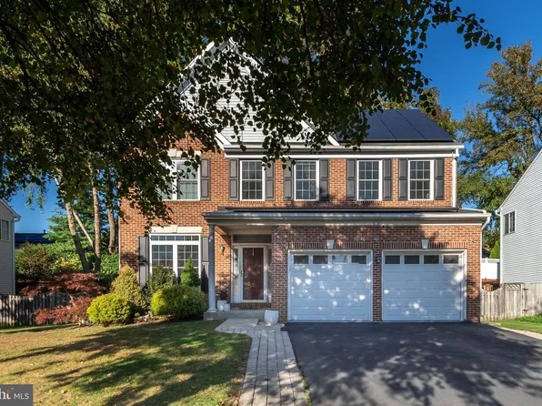 1515 Fenway Rd, Crofton, MD 21114